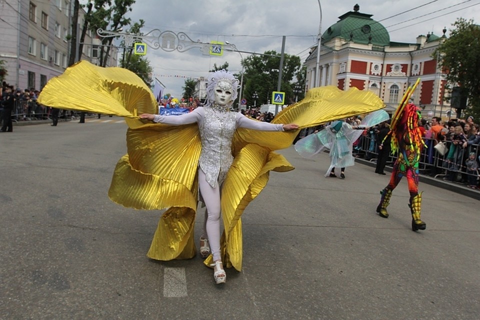 День города 2019: в Иркутске начался прием заявок на участие в карнавальном шествии.