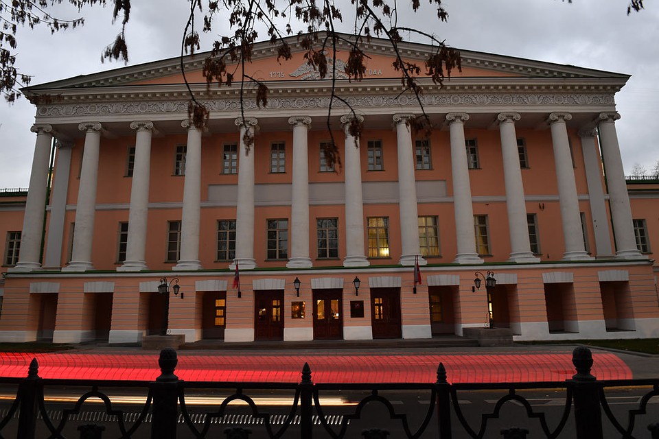 Сейчас Московская городская Дума находится в здании на Страстном бульваре.