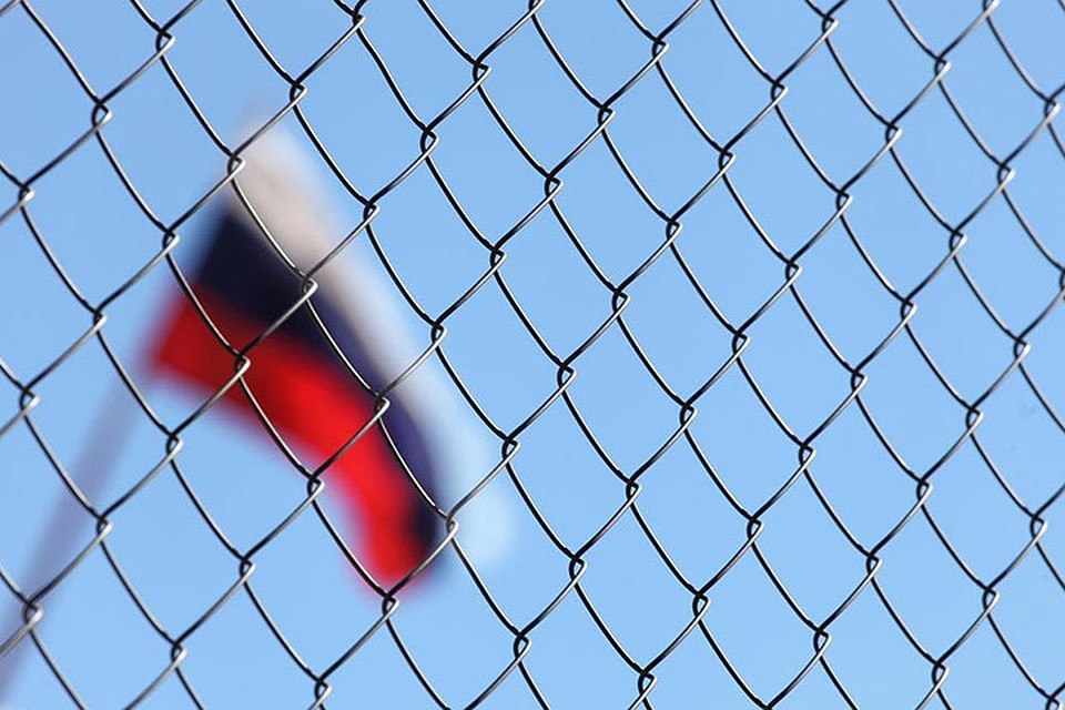 Свыше 40% опрошенных финнов хотели бы отказаться от антироссийских санкций. Фото: Vladimirkarp / shutterstock.com