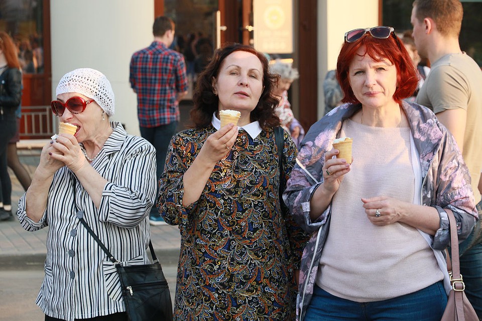 В Барнауле прошла репетиция Парада победы. Фото: Олег УКЛАДОВ
