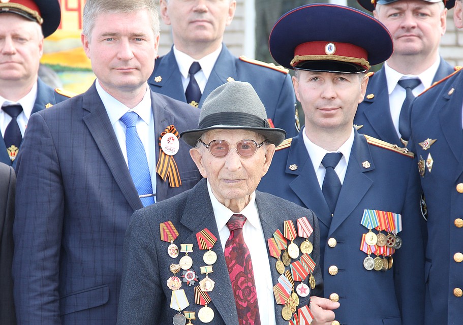 Руководство колонии организовало праздничный парад в честь 74-летия Великой Победы