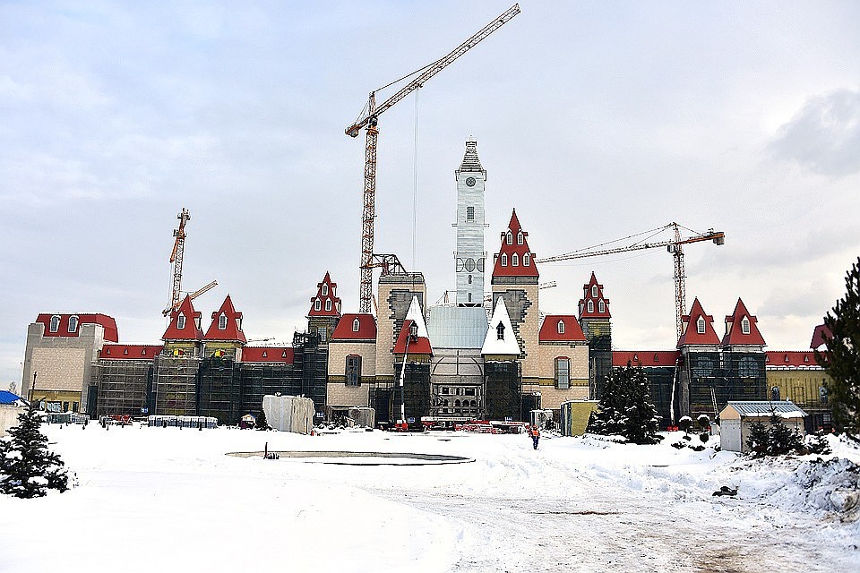 Строительство парка "Остров мечты" вышло на финишную прямую