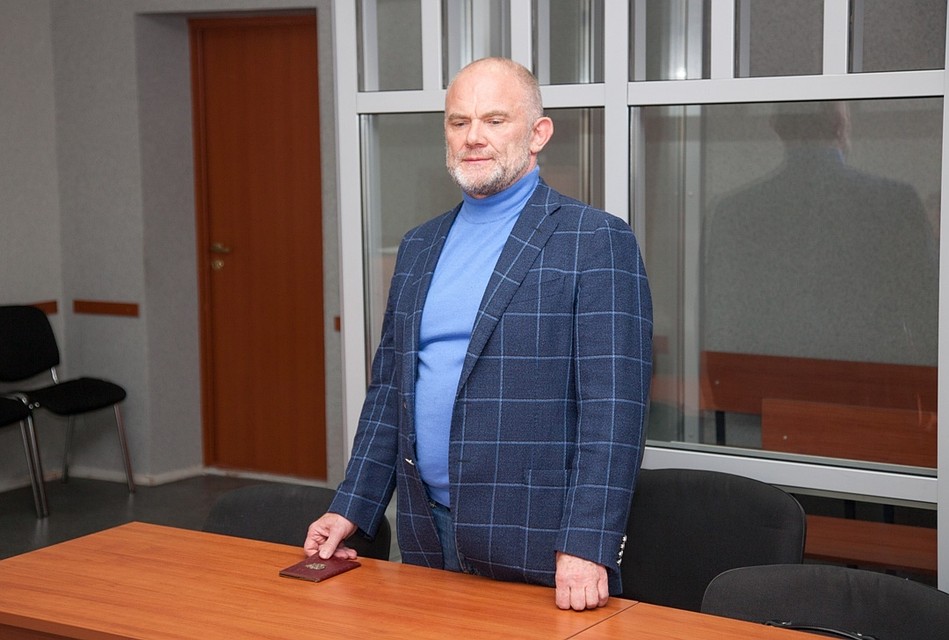 Владимир Нелюбин полтора года ходил на все заседания, а на приговор не пришел.