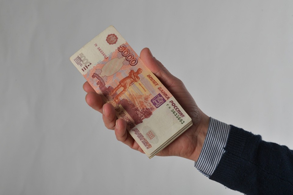 Сотрудники КСП отчитались о своих доходах