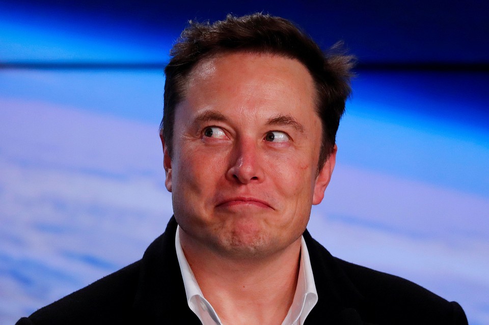 Компания SpaceX Илона Маска подала иск к правительству Соединенных Штатов в связи с борьбой за государственные контракты