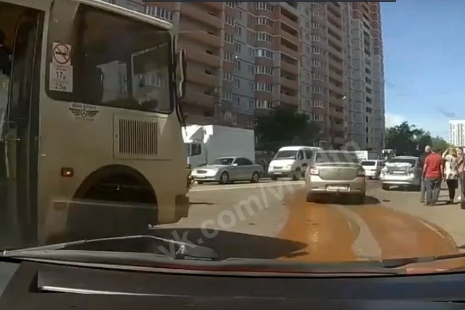 Кадр с видео "Аварии ДТП Воронежа".