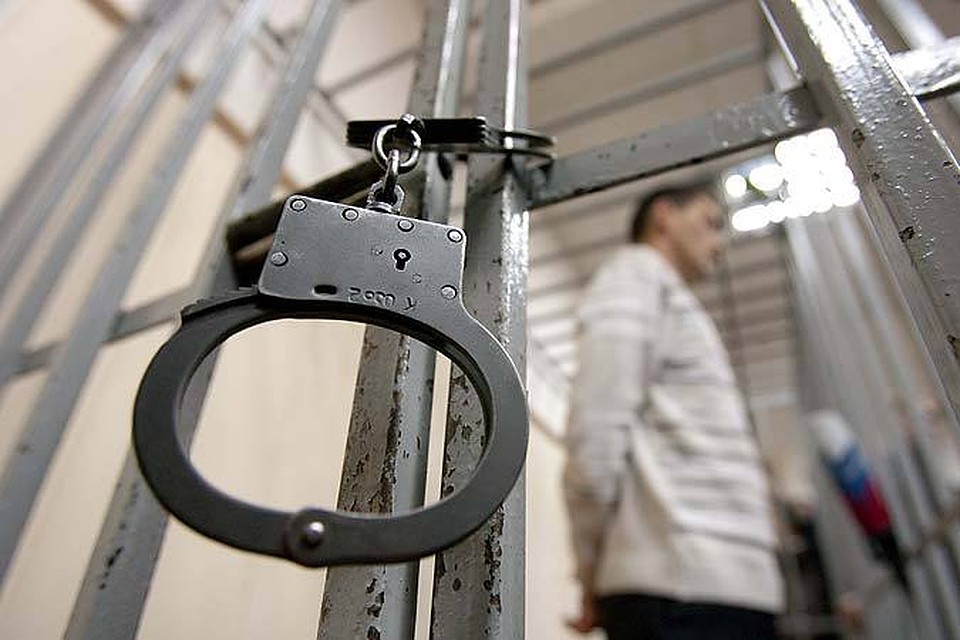 Экс-прокурора лишили чина юриста и права занимать должности.