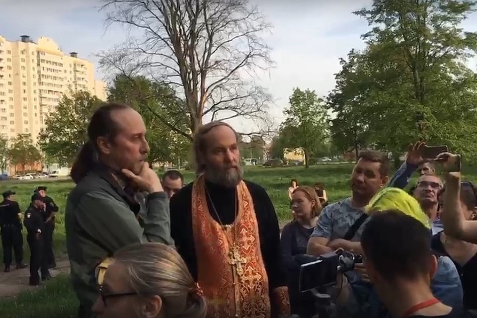 Активисты уверяют, что не против храма в Южно-Приморском парке, а просто за парк. Фото из группы "Сохраним Южно-Приморский парк" ВКонтакте.