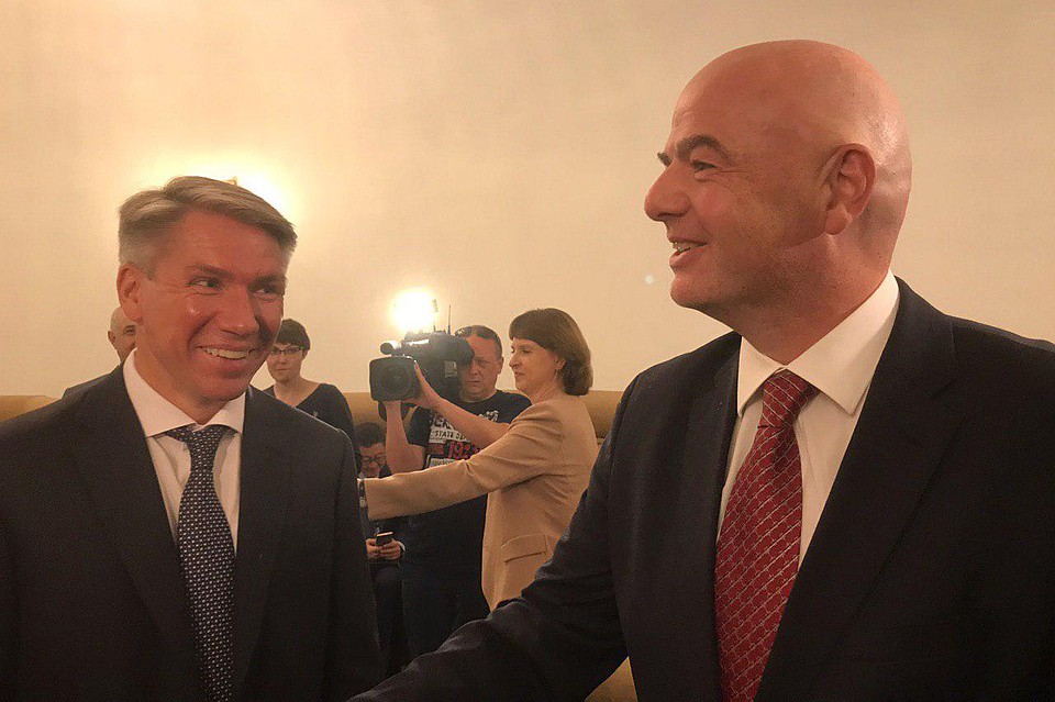 Глава ФИФА был награжден орденом