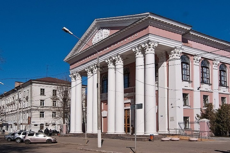 В библиотеке прошли пожарно-тактические учения Фото: сотрудники библиотеки им. Горького