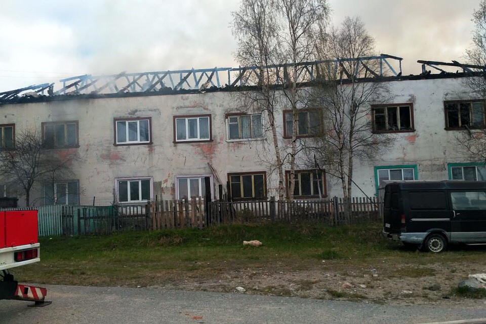 Аварийный дом оканчателньо стал непригодным для жилья. Фото: Михаил Павлов