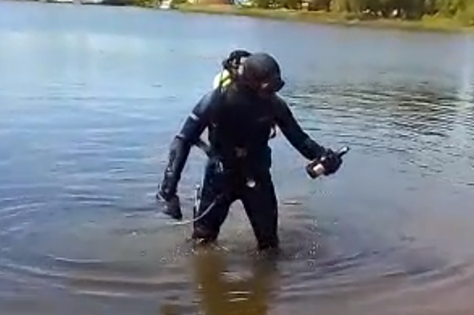 Водолазы очистили дно Которосли на центральном пляже в Ярославле. Фото: ЦГЗ Ярославля.