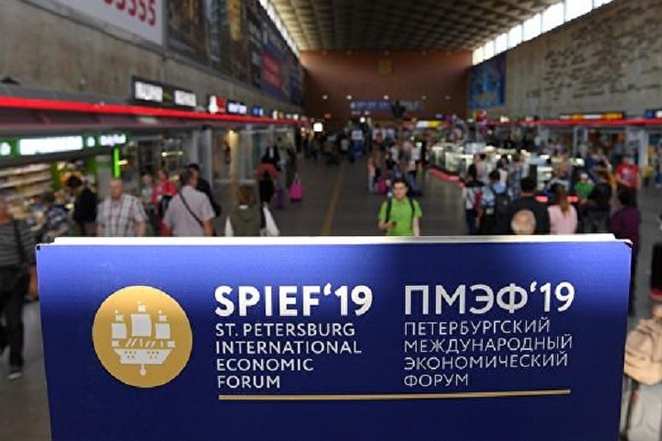 Делегация республики планирует договориться о сотрудничестве с Роскосмосом и Росгеологией.