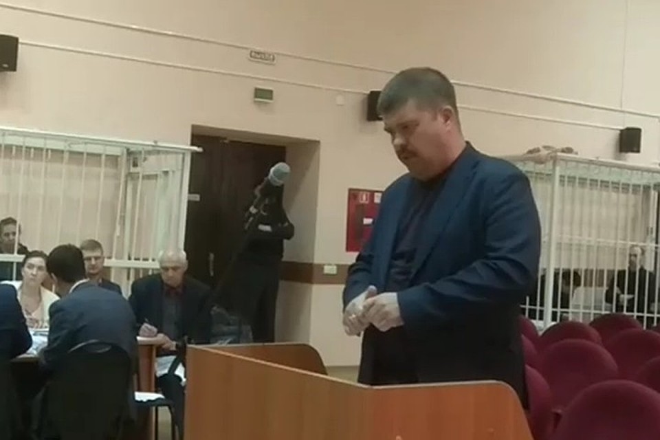 Все животные сгорели заживо: директор контактного зоопарка из "Зимне вишни" дал показания в суде.