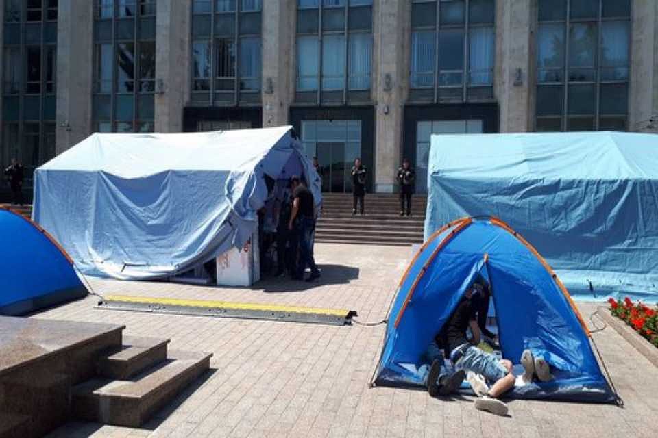 В центре Кишинева открылся летний лагерь.