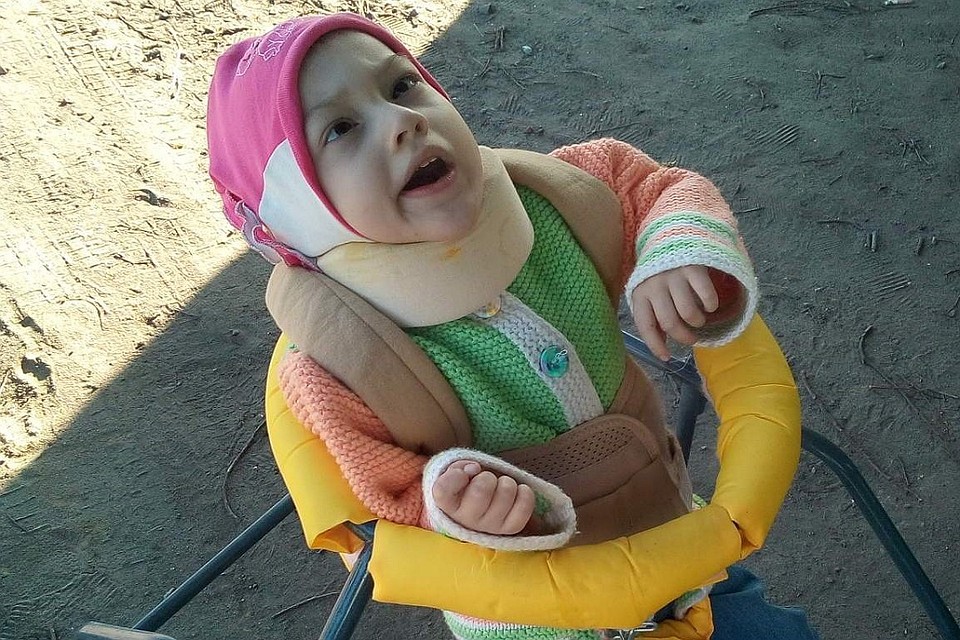 Феодора, едва появившись на свет, прямо в роддоме подхватила какую-то нейроинфекцию