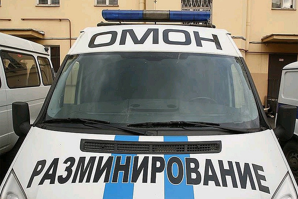 В Москве проверяют сообщения о минировании станций метро и парков