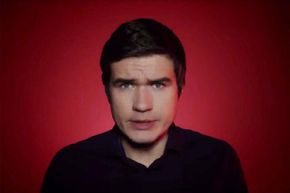 Российский видеоблогер и обозреватель фильмов BadComedian - Евгений Баженов