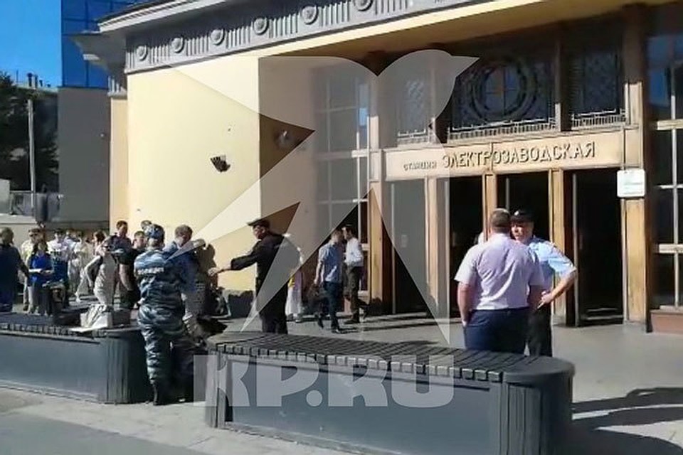 Участников массовой драки у метро «Электрозаводская» разыскивают.