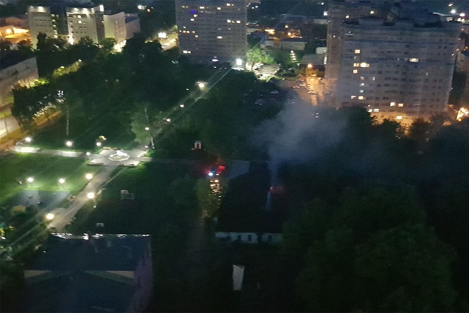 В заброшенных домах часто собираются подростки. Фото: vk.com/zlo43, Евгений ГЫРДЫМОВ