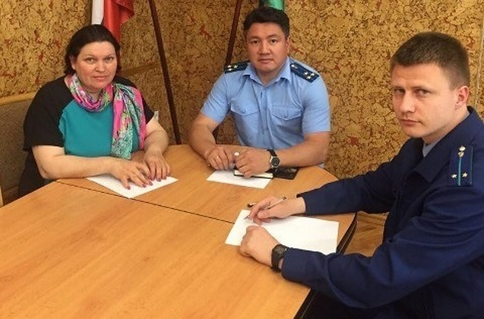 Стихийная торговля угрожает здоровью тюменцев. Фото - прокуратура Тюменской области.