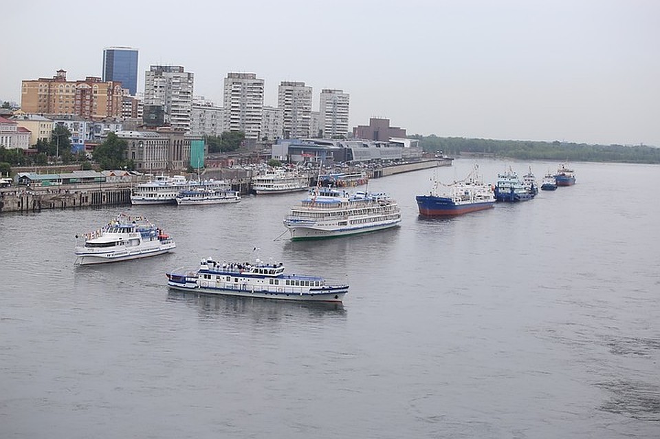 В Красноярске отметили День работников морского и речного флота. Фото: Алекс Чампакхам