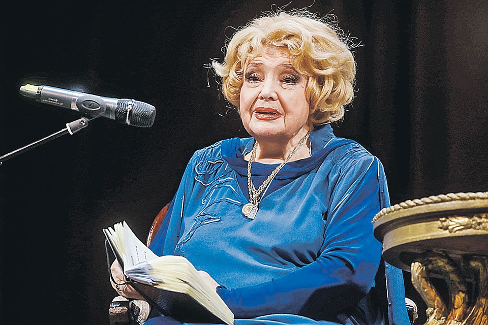 Татьяна Доронина - великая актриса во всех своих проявлениях. Но жить в автономном режиме, как раньше, МХАТ уже не сможет. Фото: Вячеслав ПРОКОФЬЕВ/ТАСС