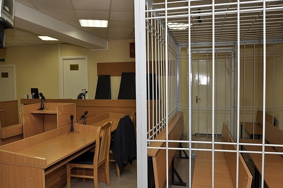 Суд рассмотрит дело о мошенничестве директора турфирмы, который обманул клиентов на миллион рублей. Фото: Елена КОВАЛЕНКО