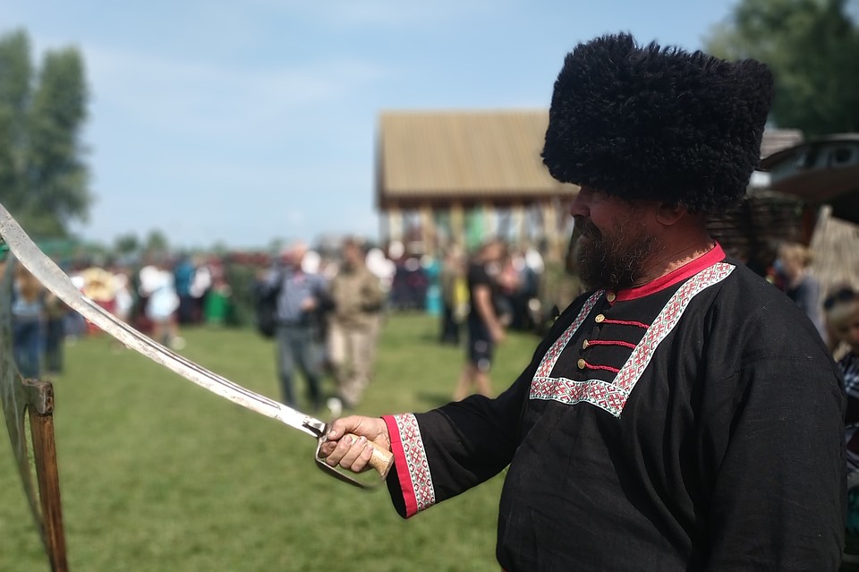 Праздник казачьей культуры под возгласы "Любо!"