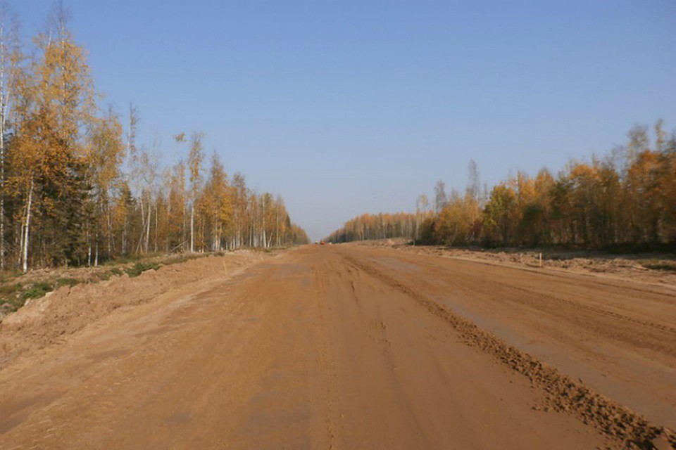 Толщина щебеночного покрытия на дороге составит порядка 40 сантиметров. Фото: правительство Кировской области