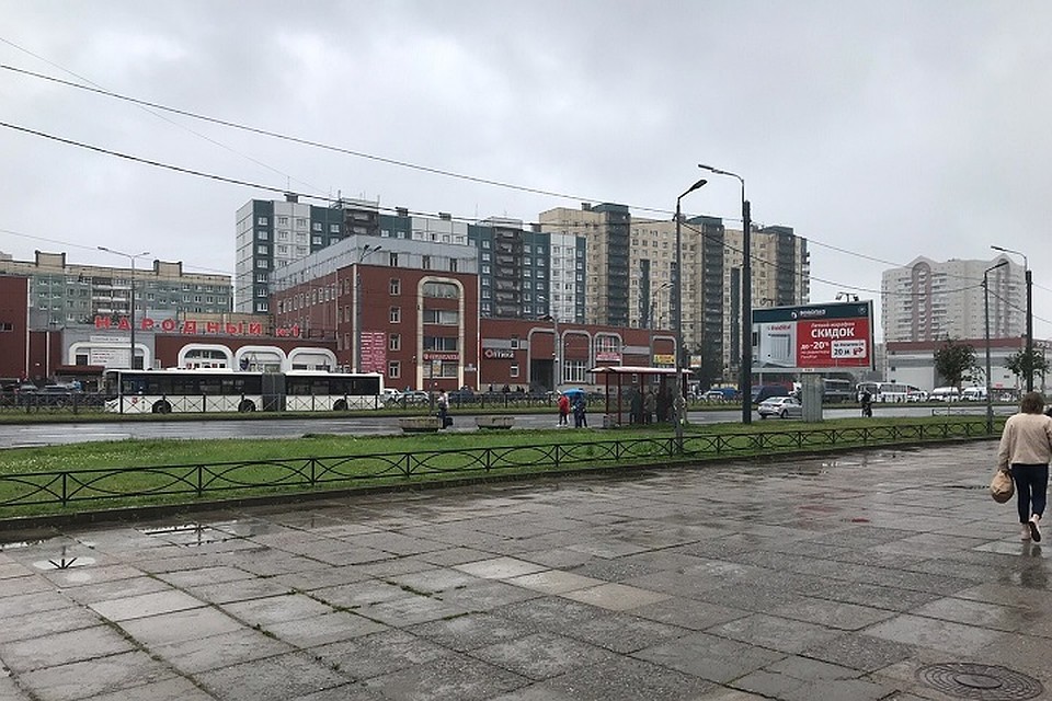 В магазине "Народный" на Косыгина ОМОН устроил миграционный рейд