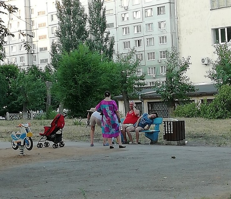 Об аморальном поведении женщины стало известно после публикации в соцсети