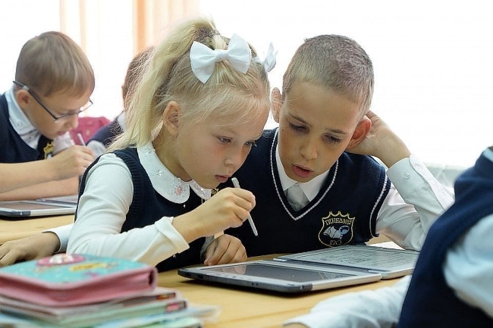 Деньги выплатят на каждого ребенка, поступившего в 1 класс