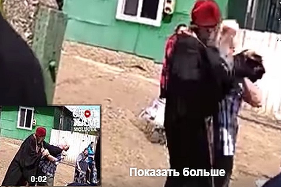 Священник Ион Зыку сорвал похороны (Фото: скрин с видео).