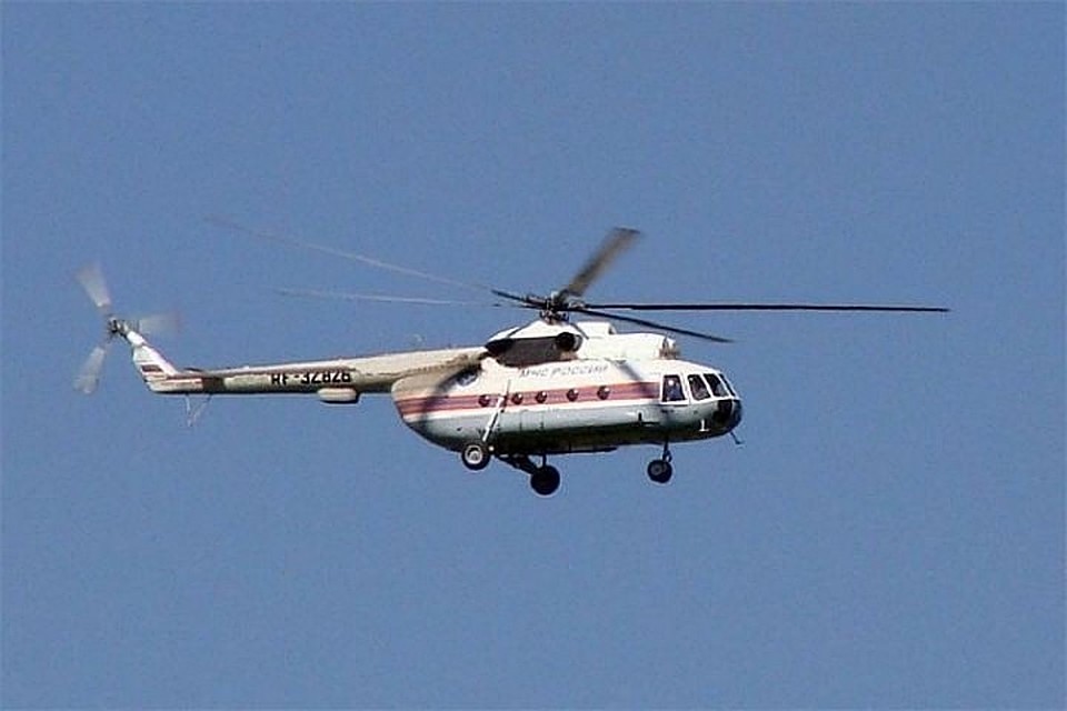 У 11-тонного МТ-ЛБУ отказали тормоза, он съехал по склону и перевернулся. Фото: ГУ МЧС РФ