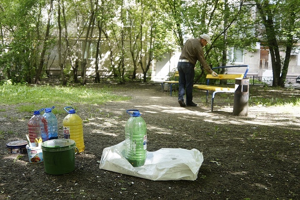 Мужчина накопил 8 штрафов Пенсионному фонду и должен был отработать 160 часов разнорабочим в детском саду