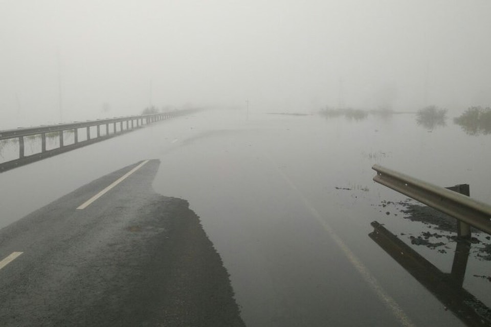 Временно закрыто движение для всех видов транспорта на Р-255 в Тулуне. ФОТО: Упрдор «Прибайкалье».