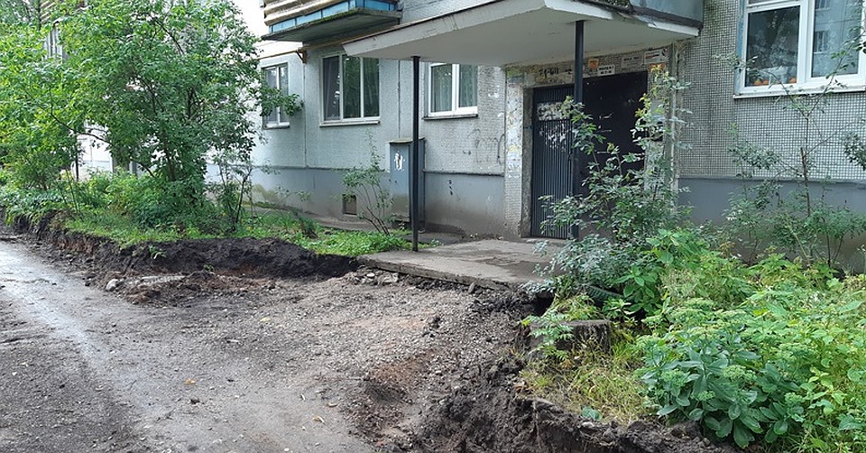 Фото: пресс-служба городской администрации. В Пскове начался ремонт дворовых территорий