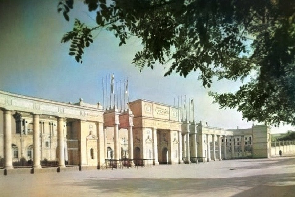 Республиканский стадион в Кишиневе. 1957 год.