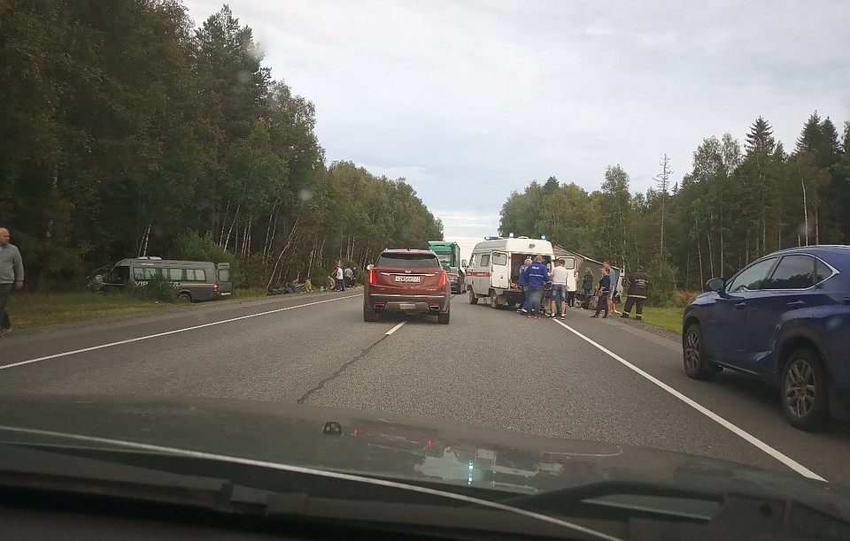 ДТП на границе с Тверской областью Фото: vk.com/ДТП и ЧП|Москва и МО Онлайн|МСК/Александр Чирков