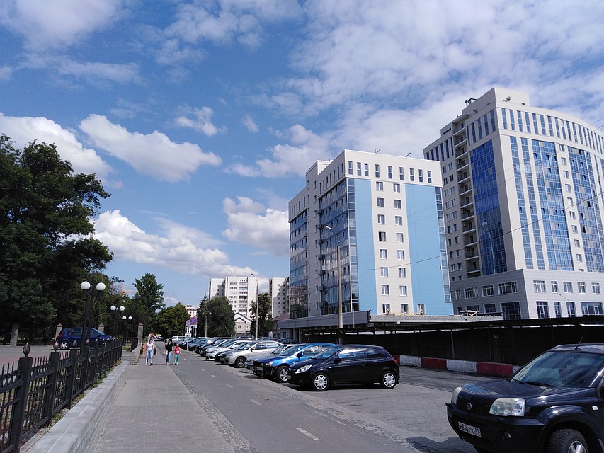 На улицах Белгорода вновь установится жаркая погода.