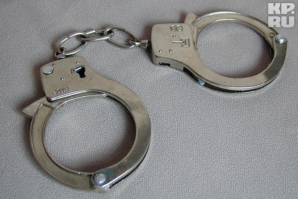 Суд приговорил его к шести с половиной годам колонии общего режима со штрафом в 2 млн руб.
