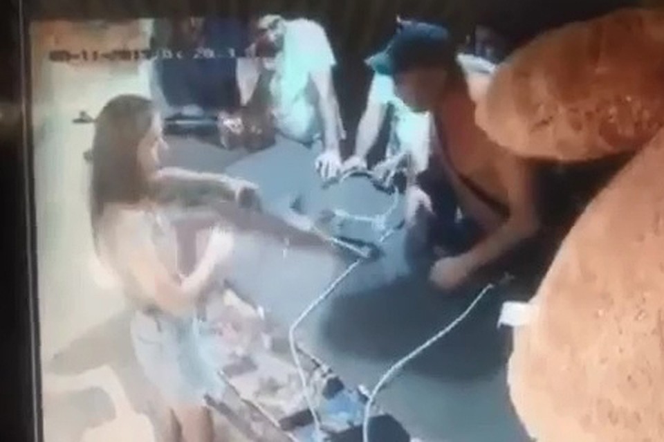 Нападение на девушку в тире