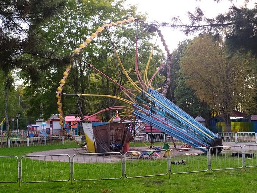 У аттракциона сломался подшипник. Фото: телеканал "Городской"