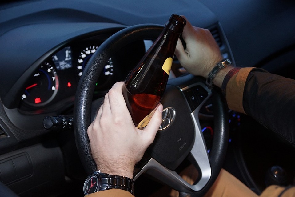 Алкоголь и управление автомобилем - несовместимые вещи