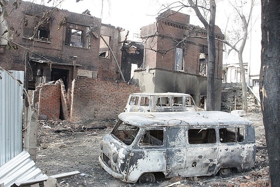 Огонь тушили свыше тысячи спасателей и пожарных