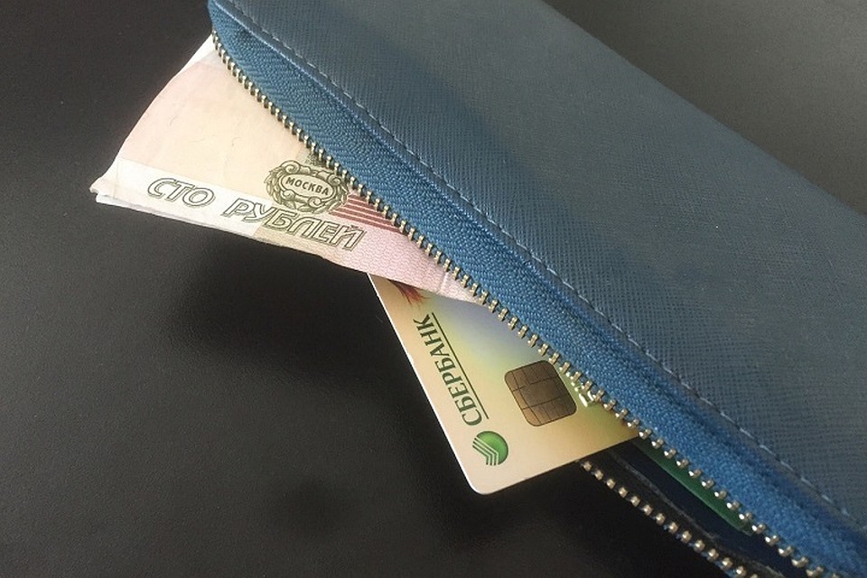 Мужчина был пьян и мешал дорожному движению, чем привлек внимание полиции.