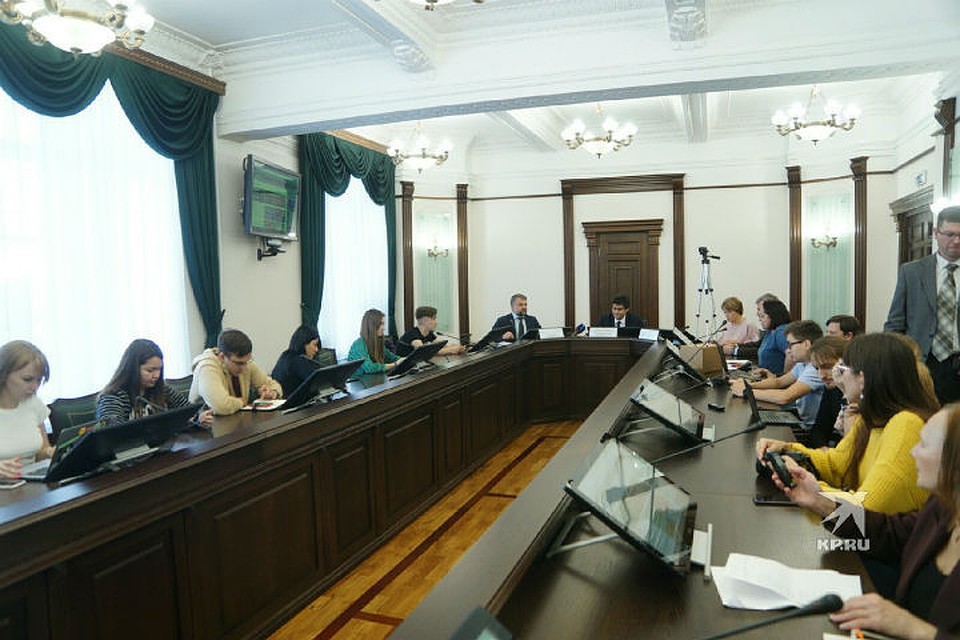 Нововведения позволят депутатам определять ключевые правила опросной процедуры