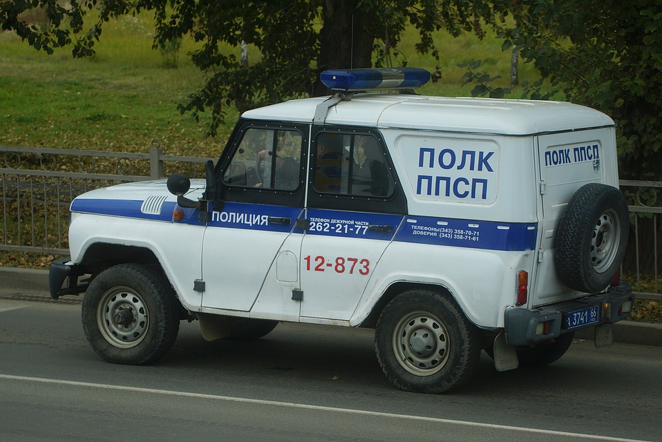 Несмотря на это коллеги Юхнева считают, что мужчина мог покончить жизнь самоубийством. Из-за специфики коксохимического производства, возможно, его останки не найдут.