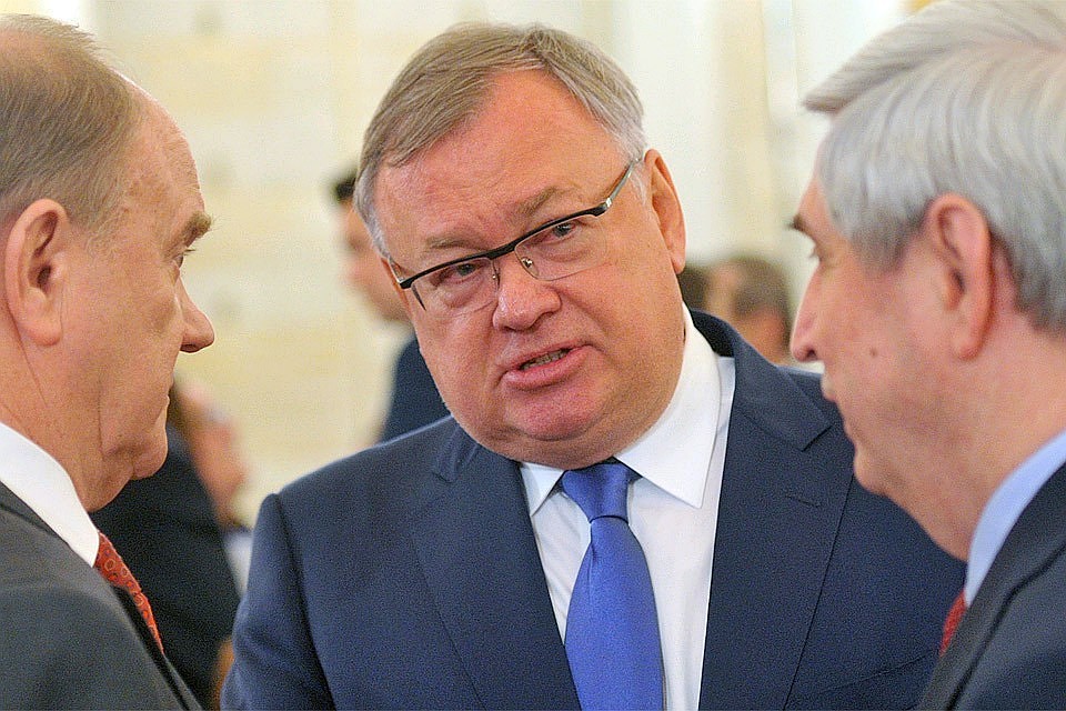 Андрей Костин